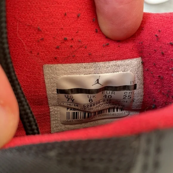 Air Jordan 11 Retro Low Bred Size 7Y NBA Basketball - Picture 9 of 11